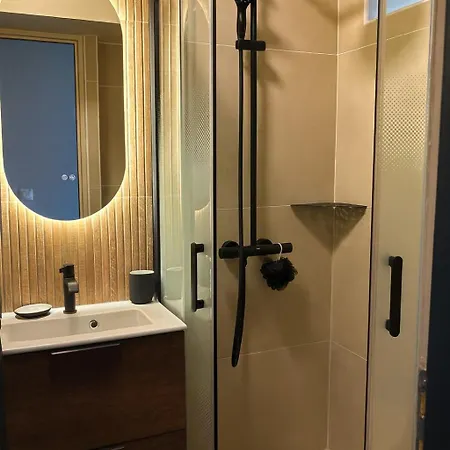 The Suspended Cocoon Apartman